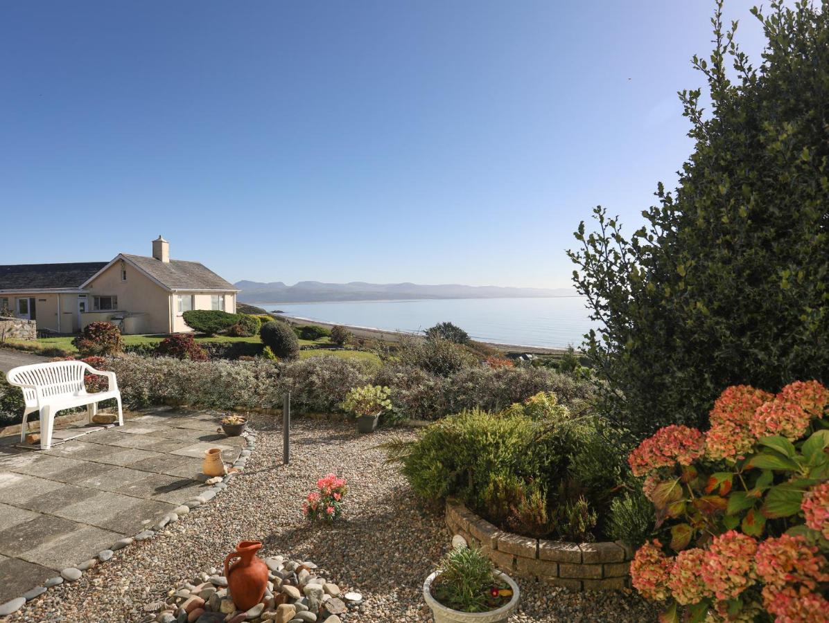 Dubrovnik Apartment Criccieth Exterior photo